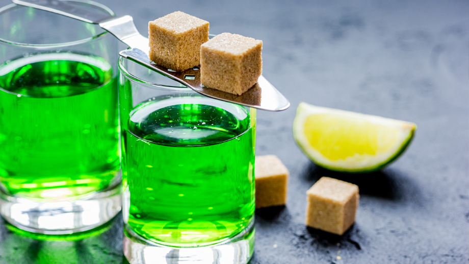 Absinth - Die grüne Fee zwischen Mystik und Trend-Destillat